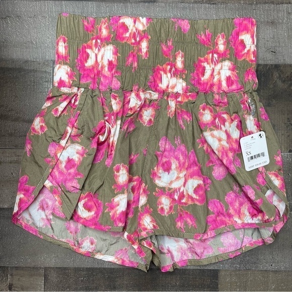 NWT FP Movement by Free People The Way Home Printed Short size Small - Picture 12 of 12
